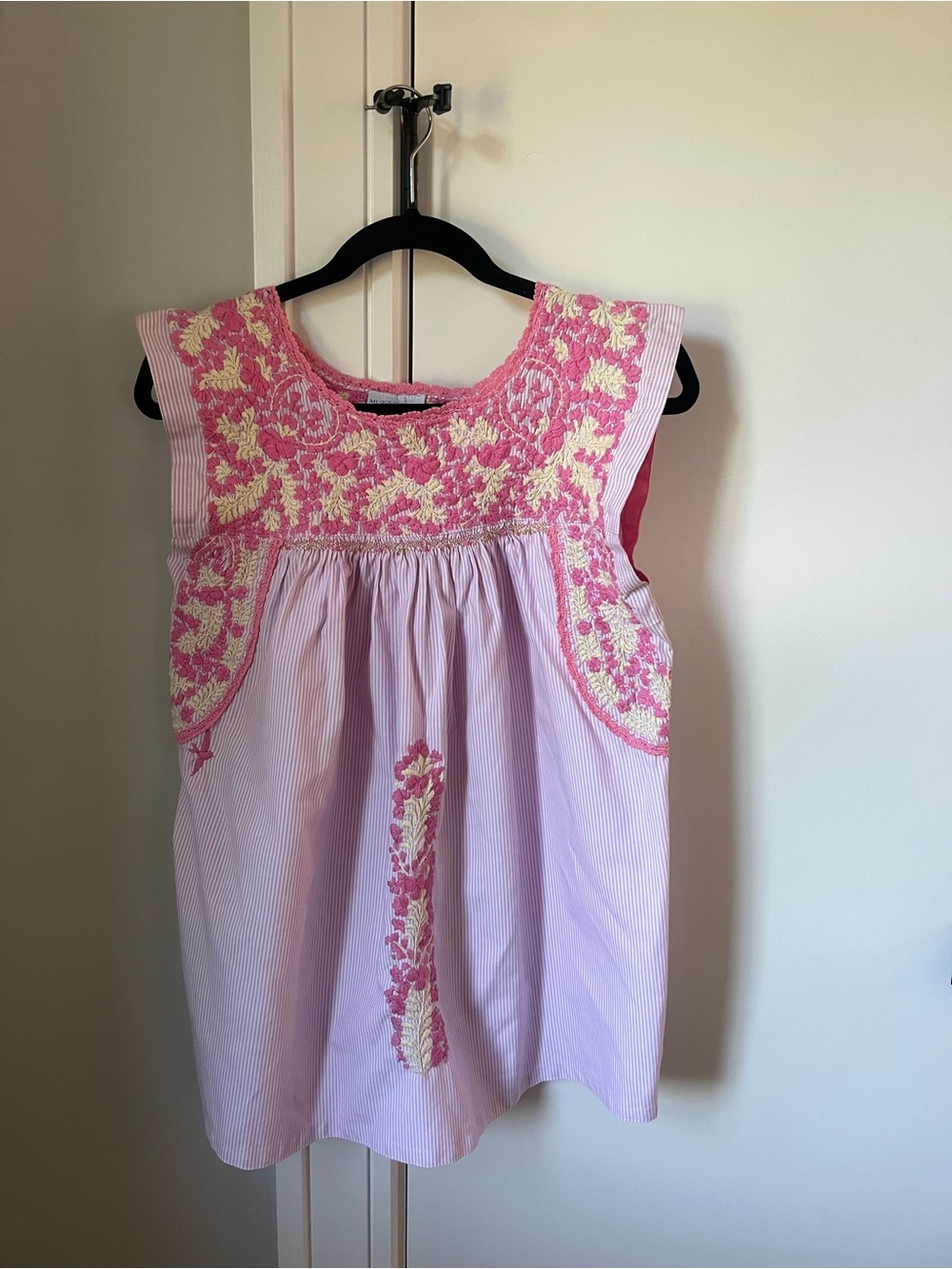 Mi Golondrina Pink and White Embroidered Sleeveless Tunic